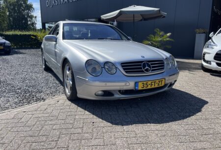 Mercedes 500CL van 2000.